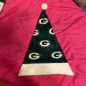 6 Green Bay Packers Christmas Hats. 5 in packages